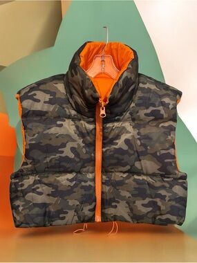 Reversible Camo Puffer Vest in Olive & Orange Ptp 21”